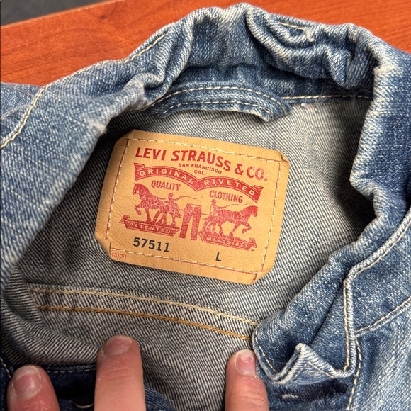 Levi Strauss denim jacket L // 012116 - Picture 2 of 2